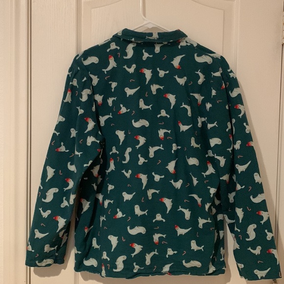 Christmas seal 🦭 pajama top long sleeved seals w hats candy canes used & cute - Picture 12 of 17
